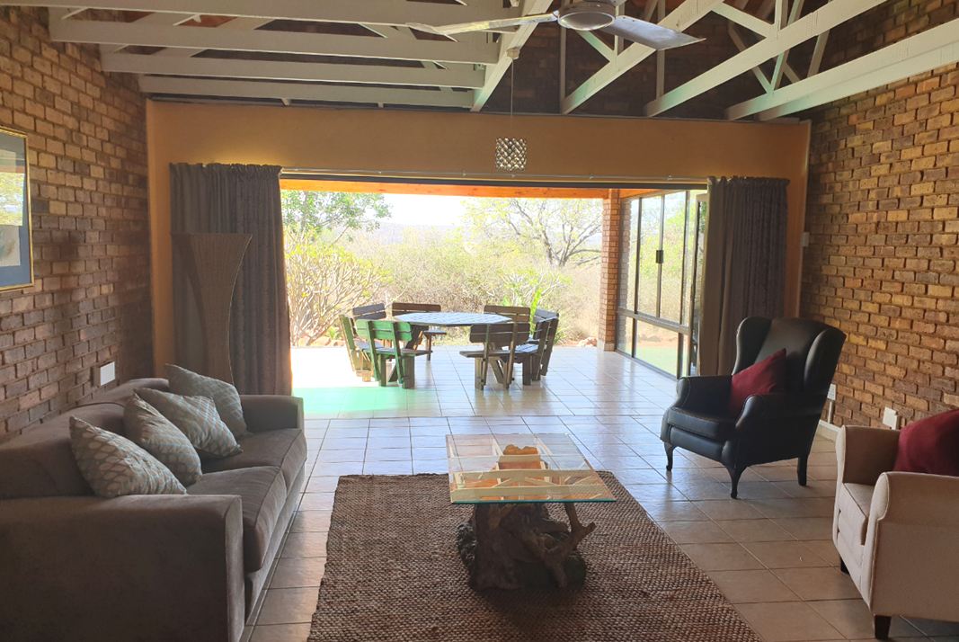 Living area_003